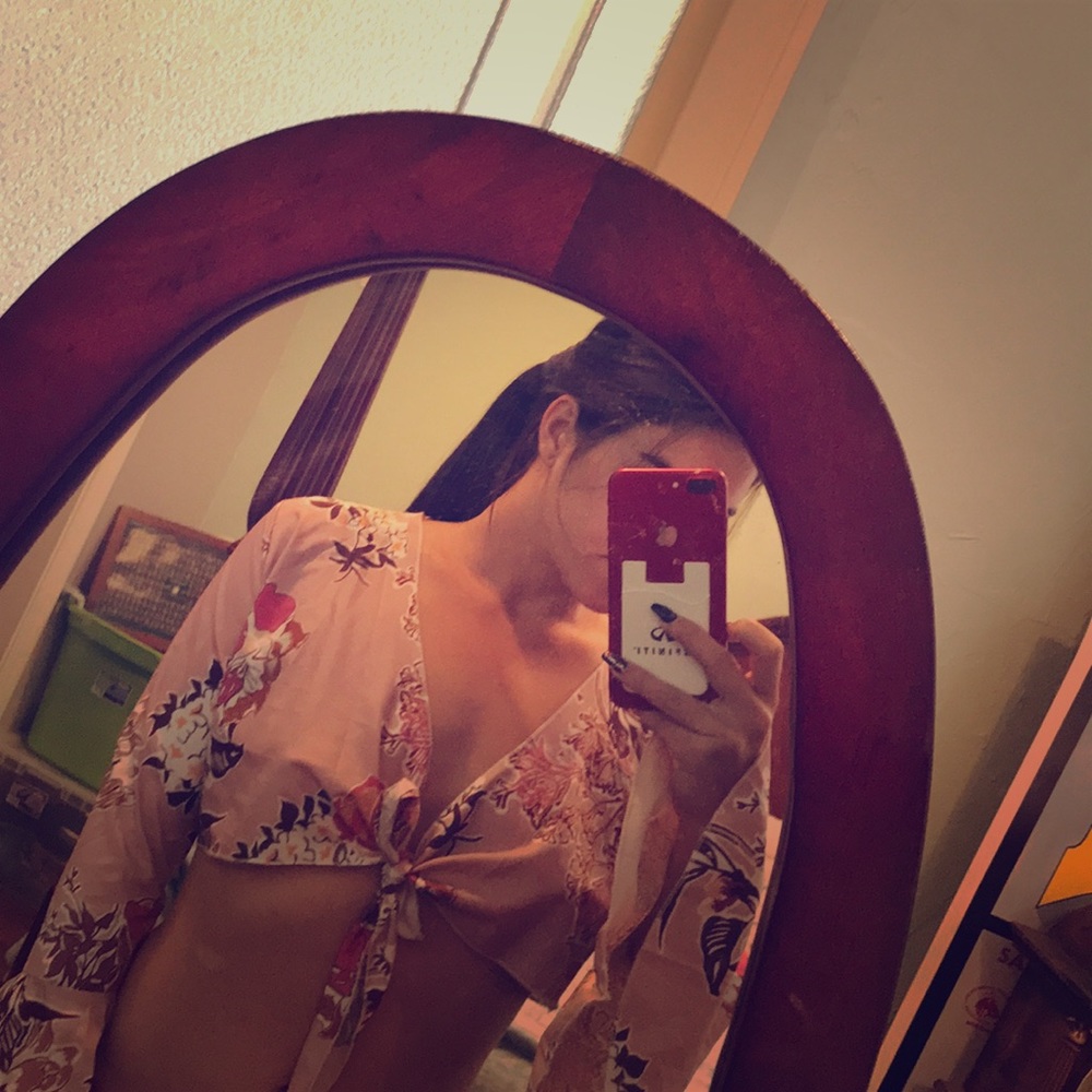 Tie up, crop top!